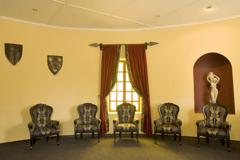 Nesbitt Castle Hotel Bulawayo Exterior foto